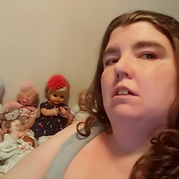 Meet your Posher, Vanessa - Picture 1 of 1